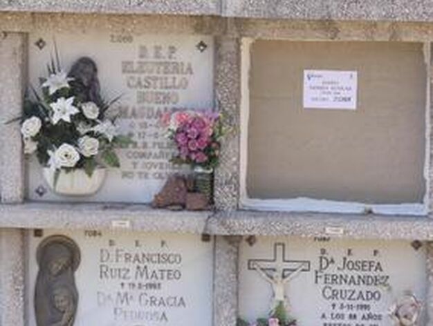 Día Del Padre Memorial Funeral Luto cementerio largo Tombstone Silla Seda Rosas Rojas